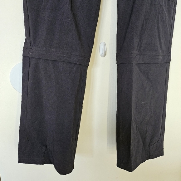 VGUC Mountain Hardware Convertible Cargo Pants Hiking Black Women Sz 12 - Picture 5 of 16